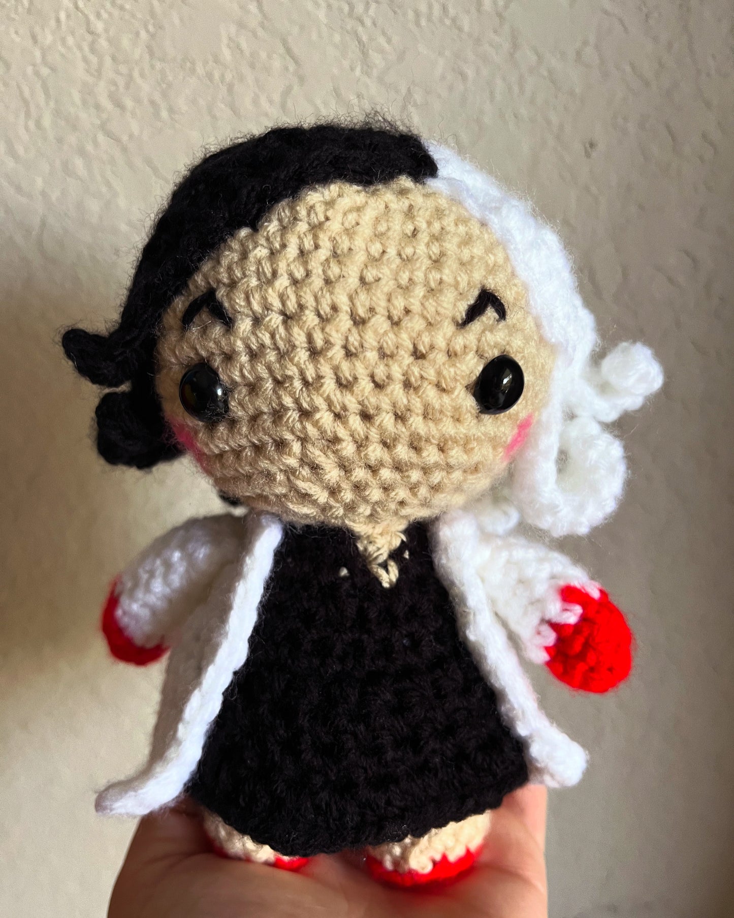 Villains Plushie - Cruella